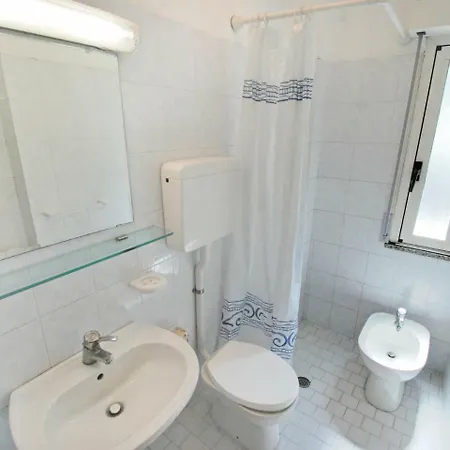Locazione Turistica Azzurra.1 Apartment